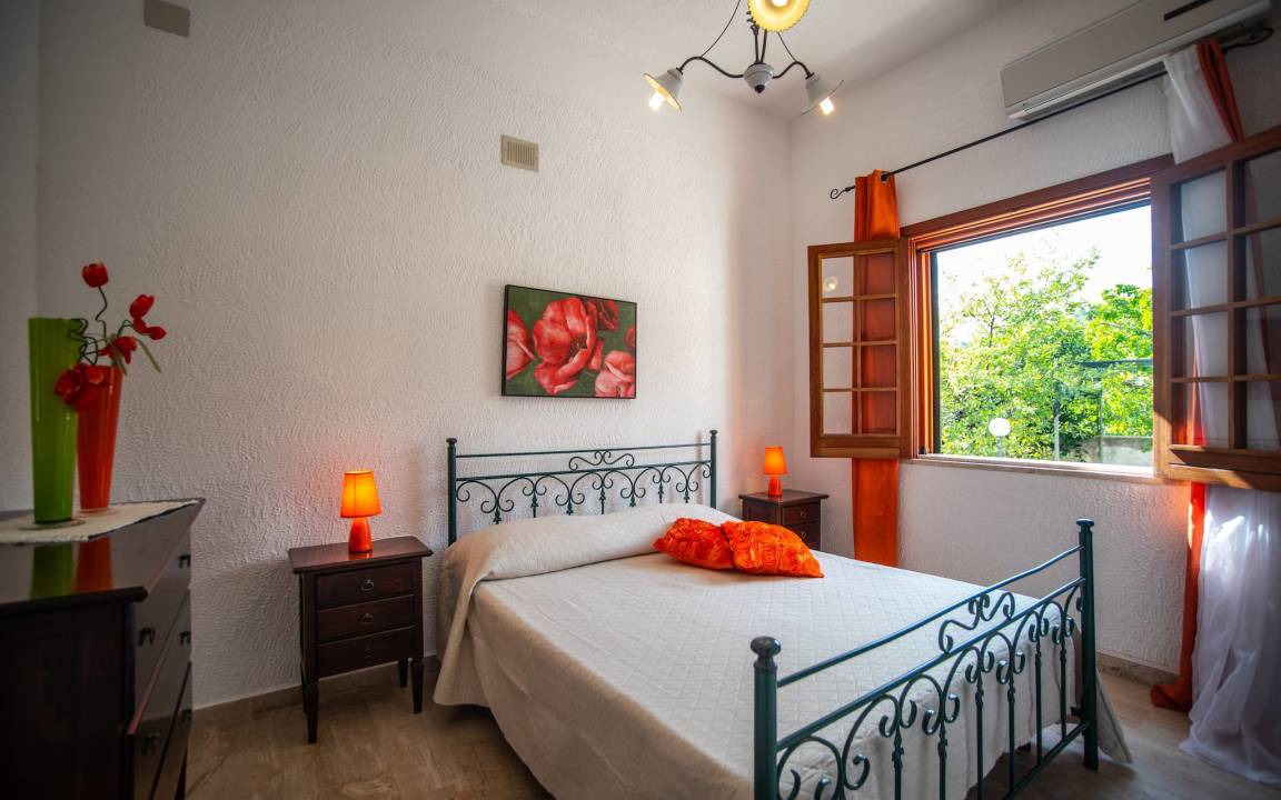 Photo of Bedroom in Scopello