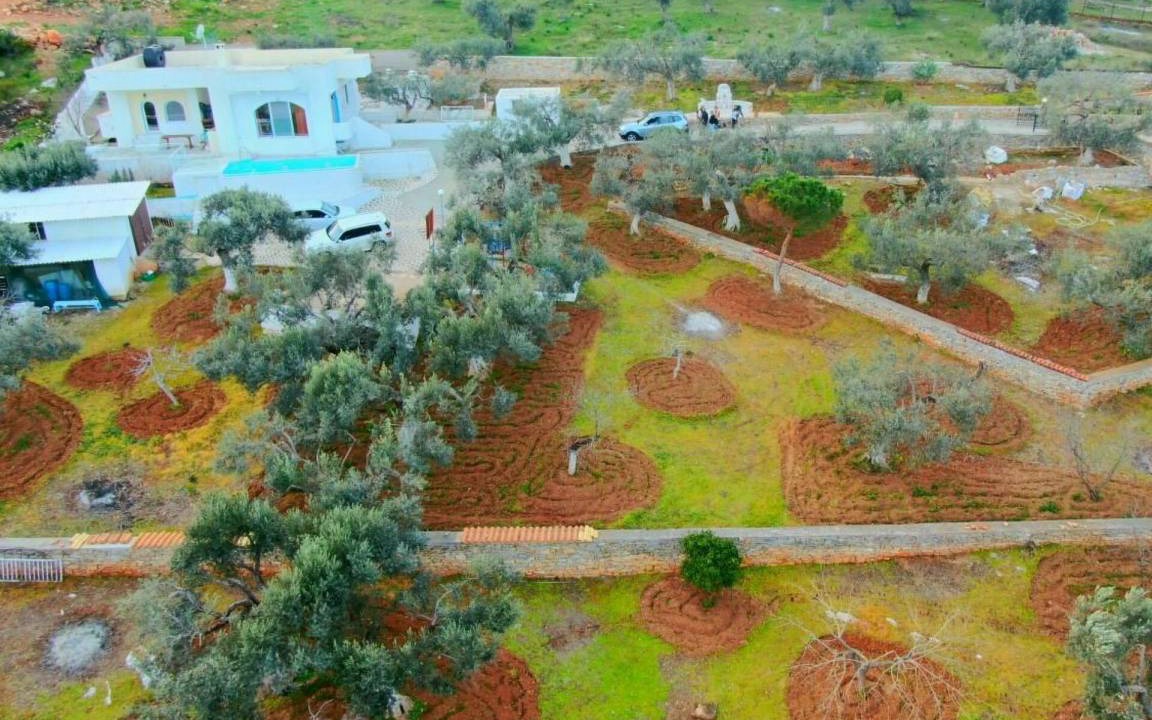 Photo of Outdoor in Sesi