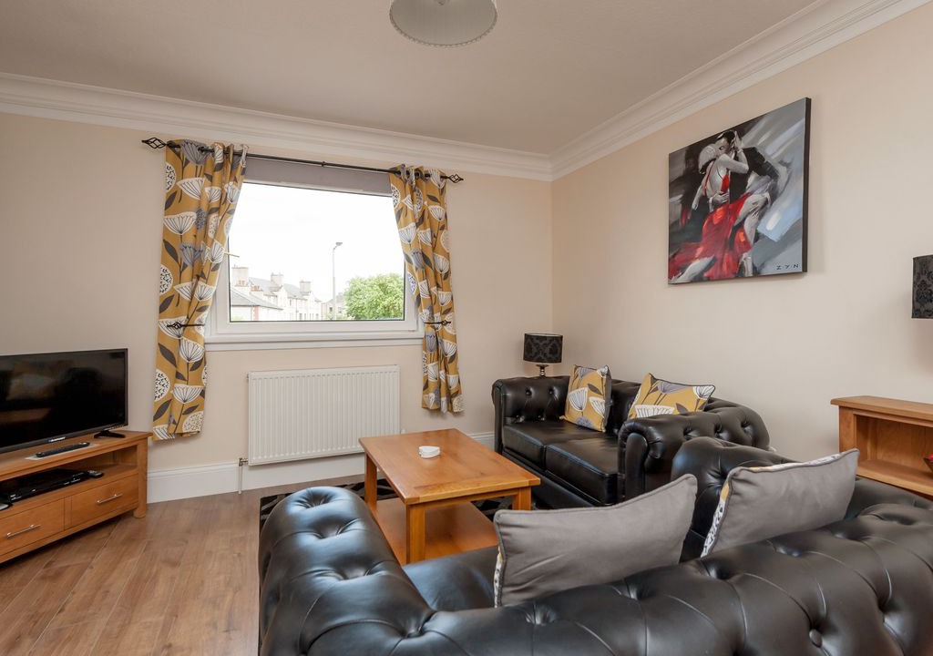 Photo of Livingroom in Restalrig
