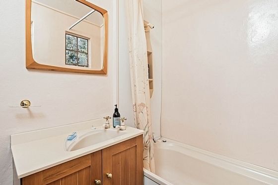 Photo of Bathroom in Albert Town