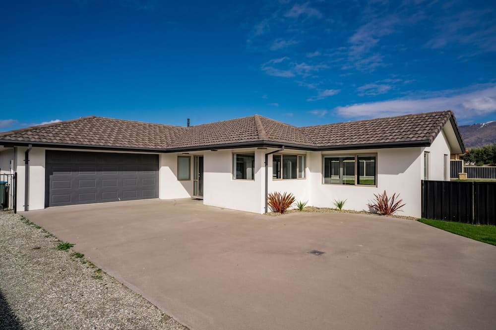 Photo of Outdoor in Cromwell