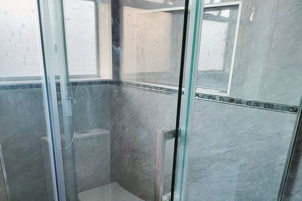 Photo of Bathroom in Huntly