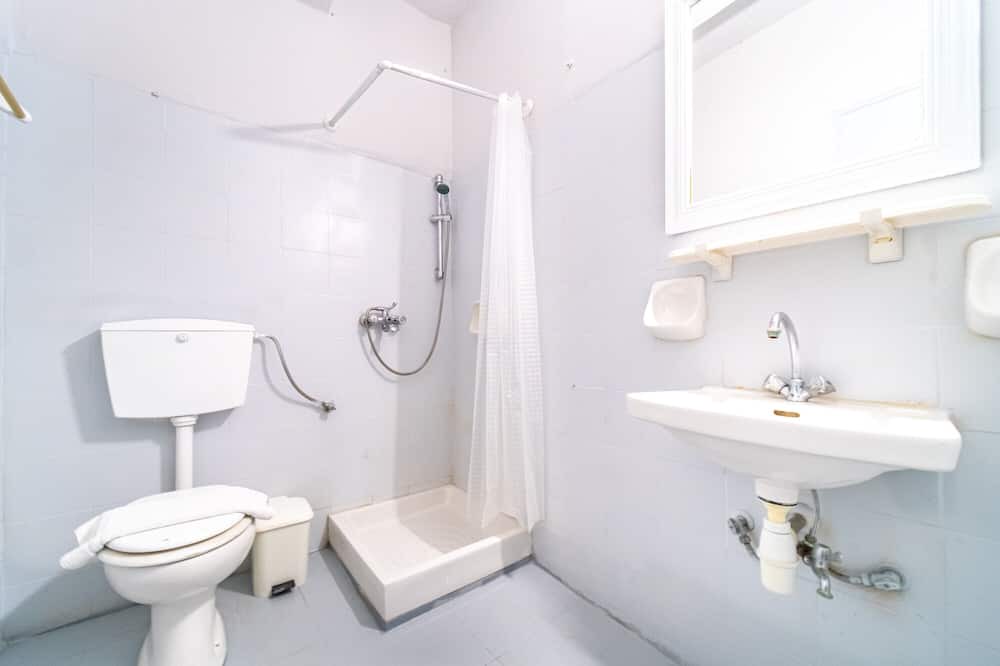 Photo of Bathroom in Gardenos