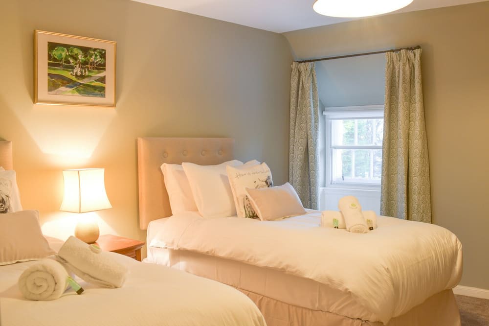 Photo of Bedroom in Penicuik
