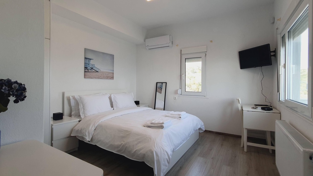 Photo of Others in Pella Region