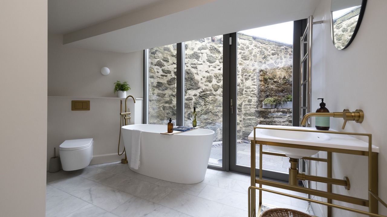 Photo of Bathroom in New Town