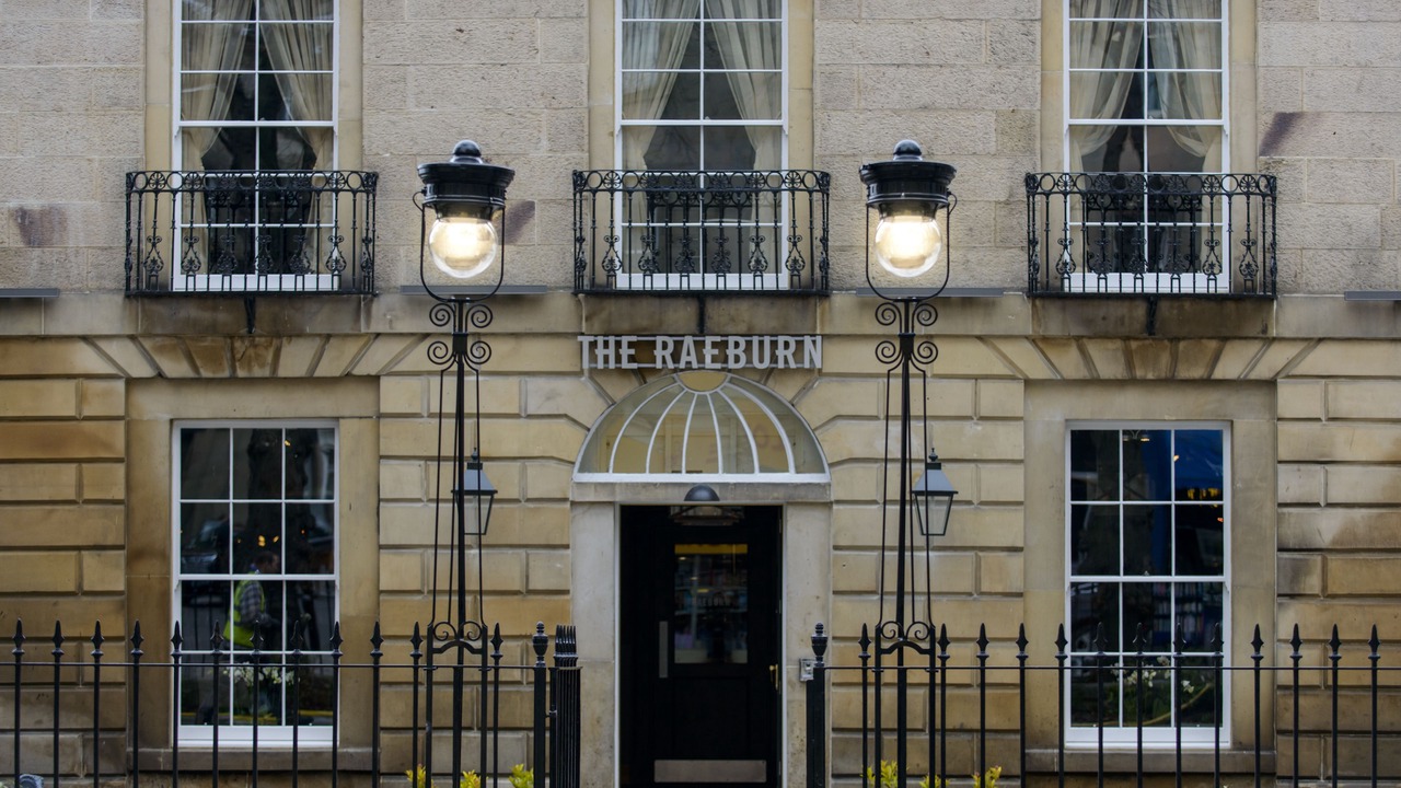 Photo of Buildings in Stockbridge