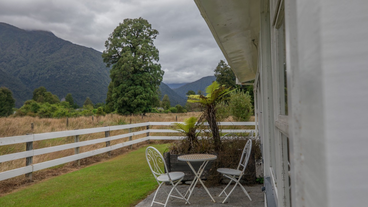 Photo of Patio Balcony in Fox Glacier