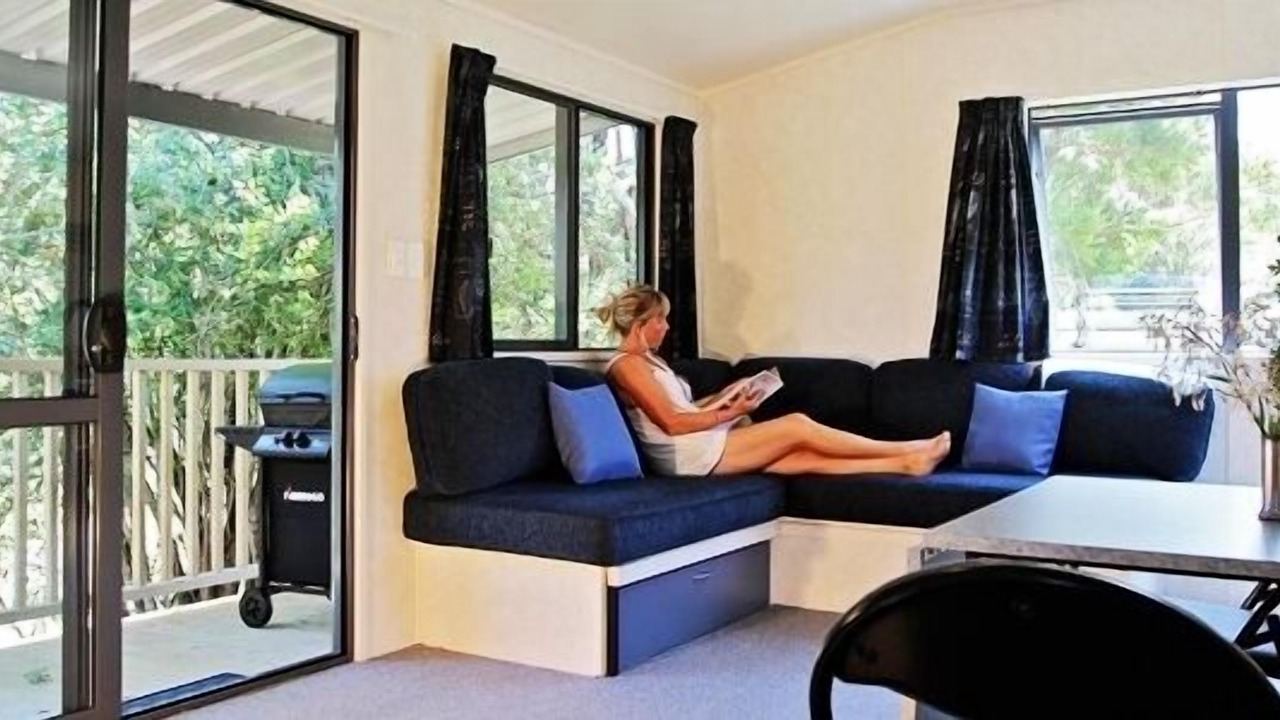 Photo of Livingroom in Russell