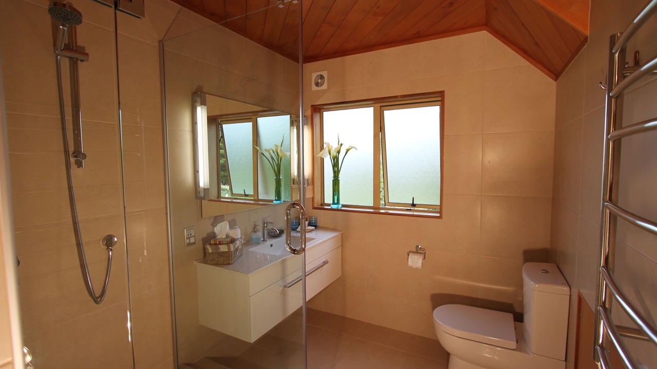 Photo of Bathroom in Paihia