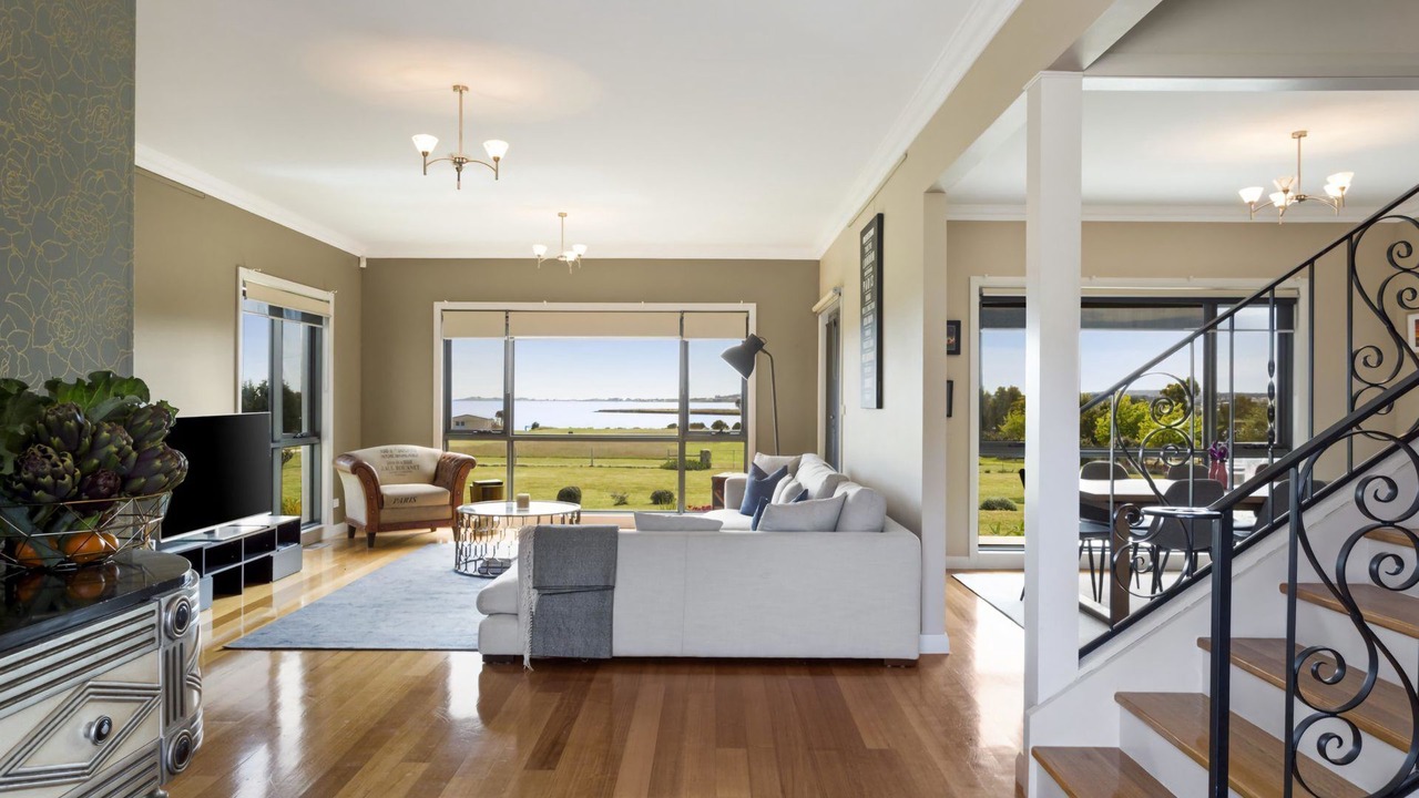 Photo of Livingroom in Clarence Point