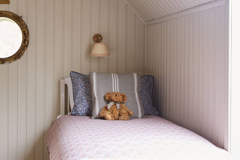 Photo of Others in Lochgilphead