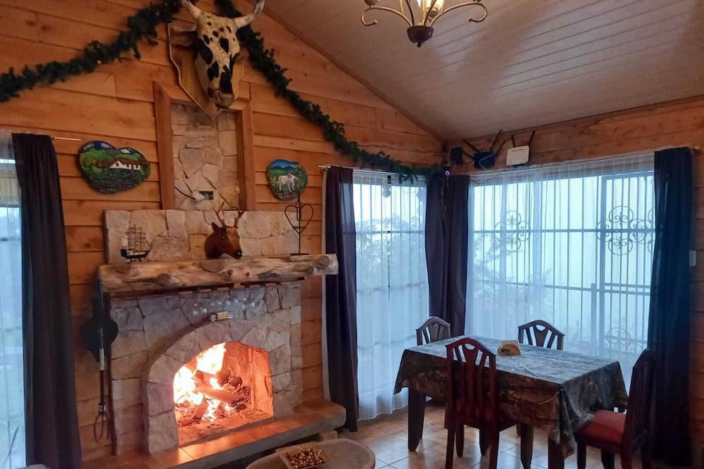 Photo of Livingroom in Roble