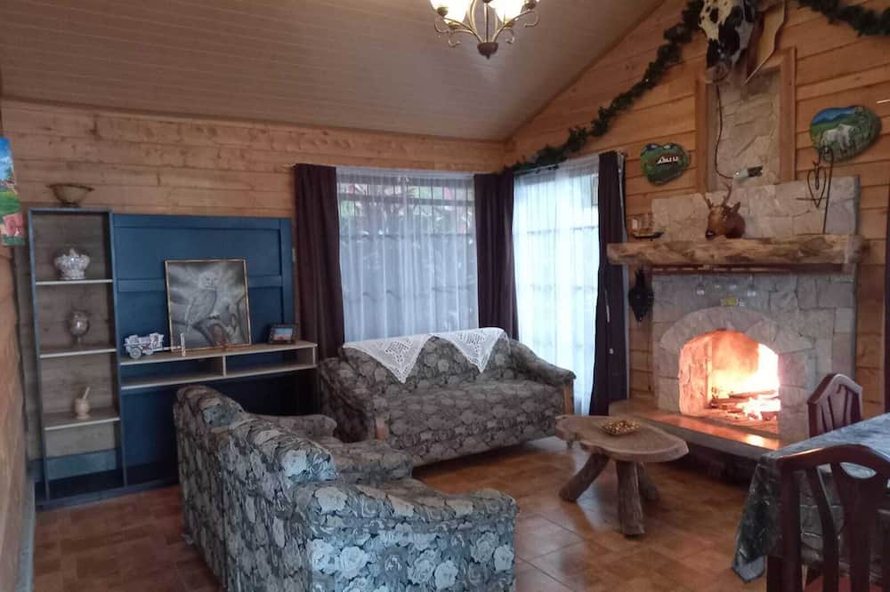 Photo of Livingroom in Roble