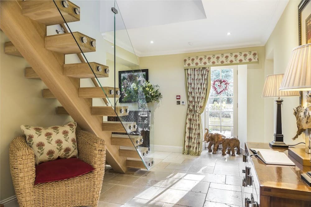 Photo of Livingroom in Dalkeith