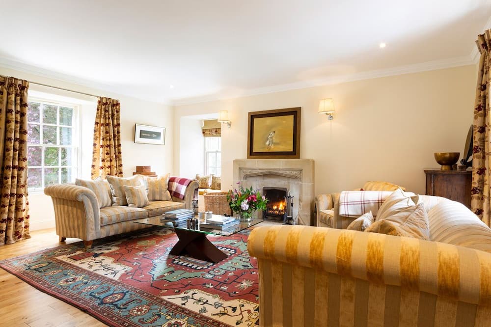 Photo of Livingroom in Dalkeith