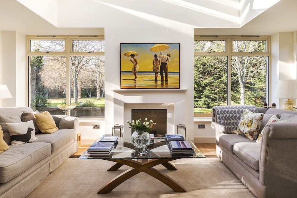 Photo of Livingroom in Dalkeith