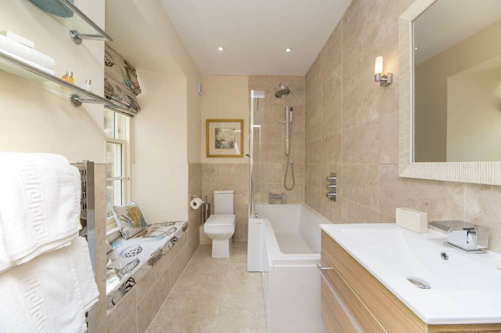 Photo of Bathroom in Dalkeith
