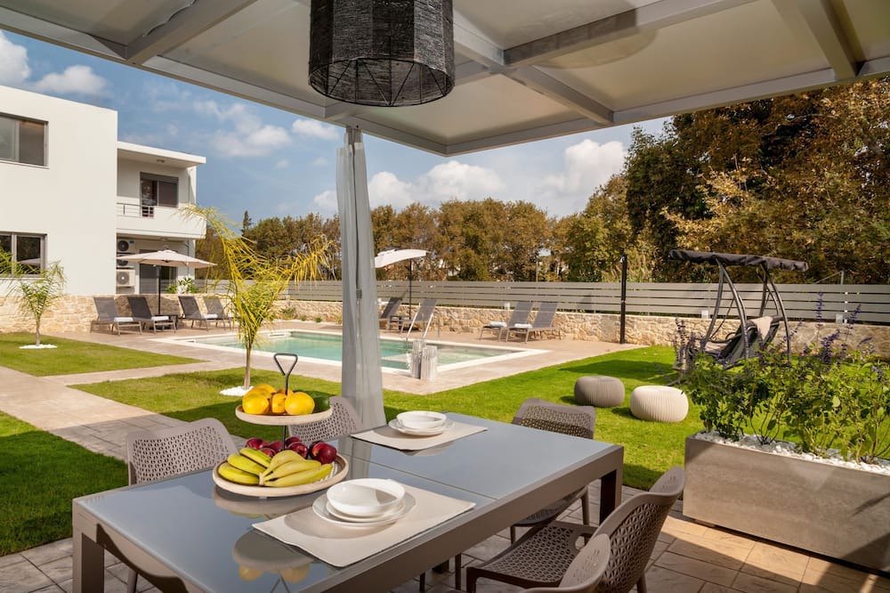 Photo of Patio Balcony in Perivolia