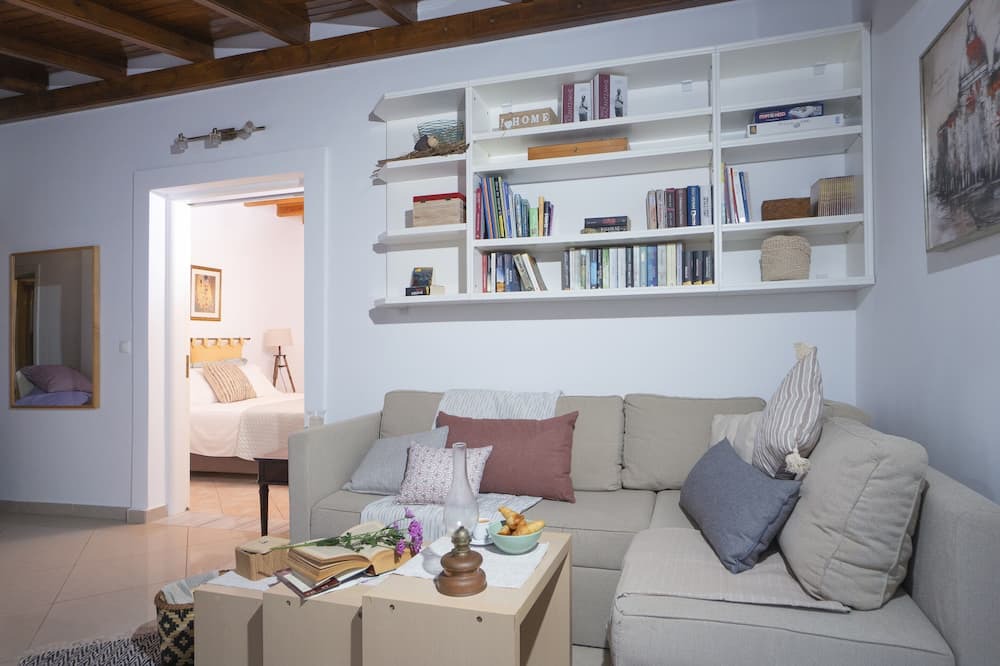 Photo of Livingroom in Magoulades