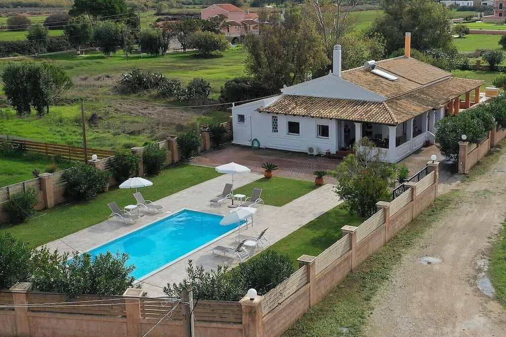 Photo of Outdoor in Magoulades