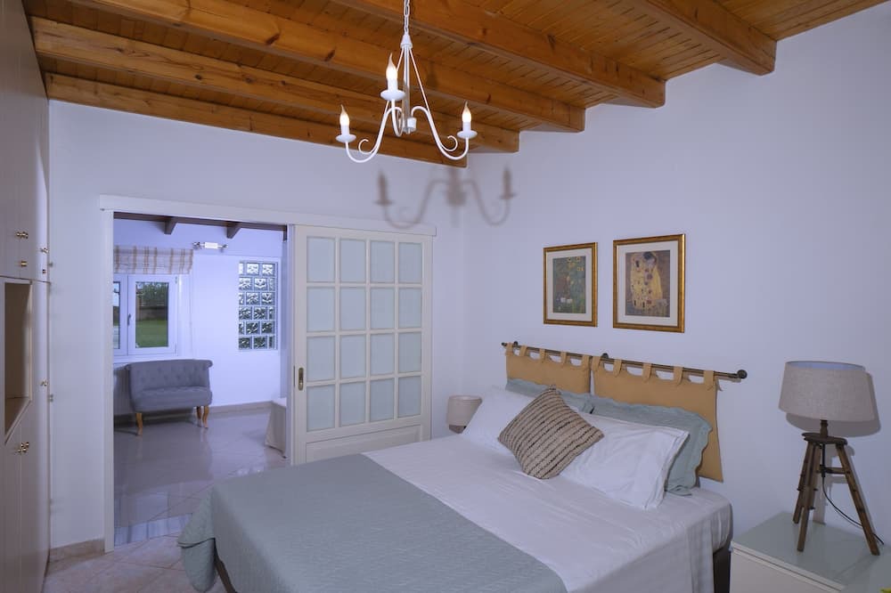 Photo of Bedroom in Magoulades