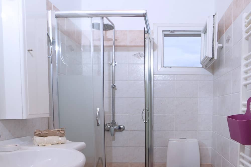 Photo of Bathroom in Magoulades