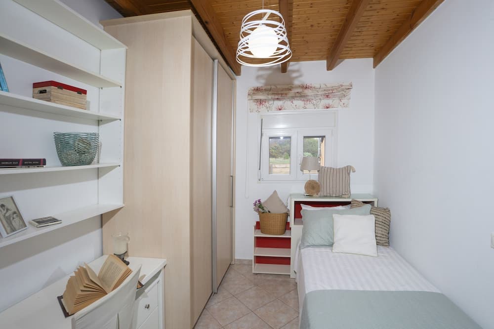 Photo of Bedroom in Magoulades