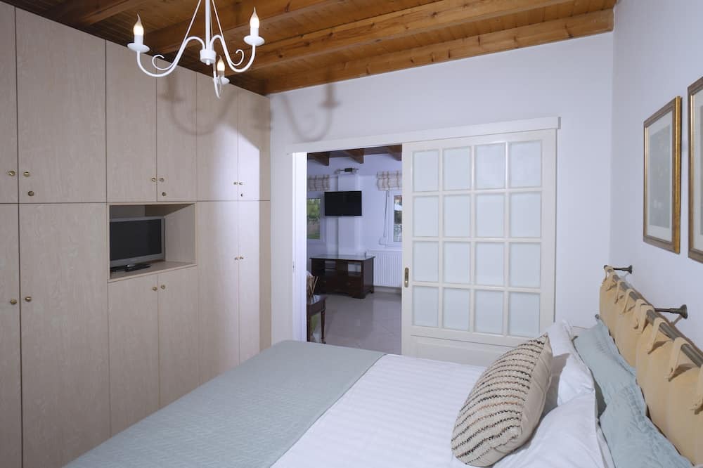 Photo of Bedroom in Magoulades