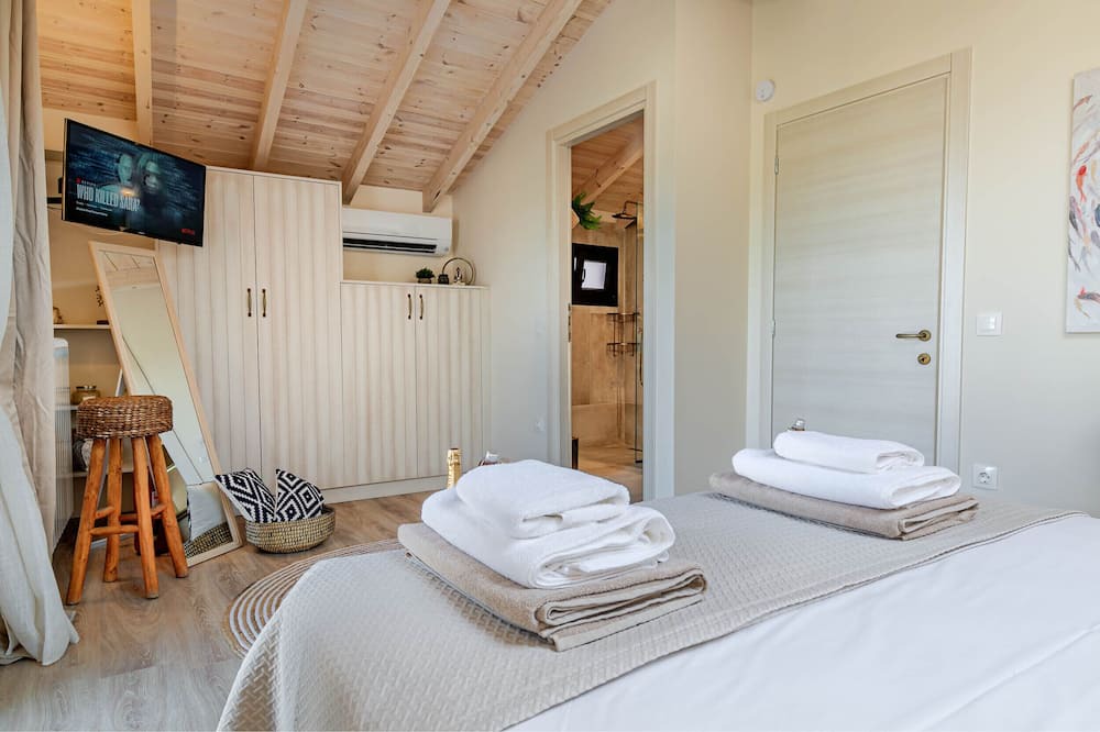 Photo of Bedroom in Doukades