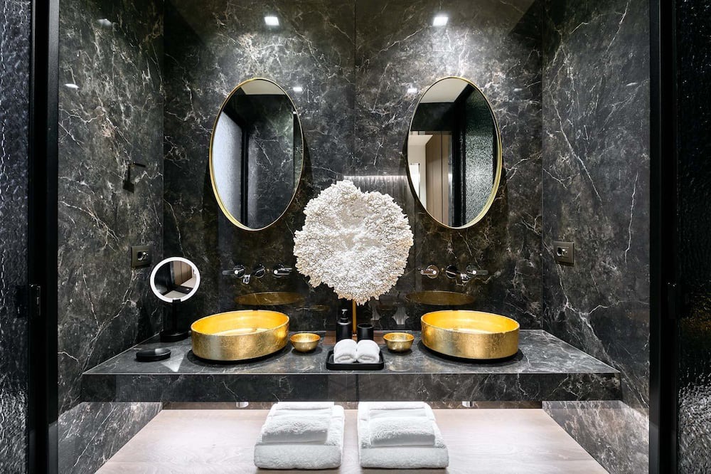 Photo of Bathroom in Paraga