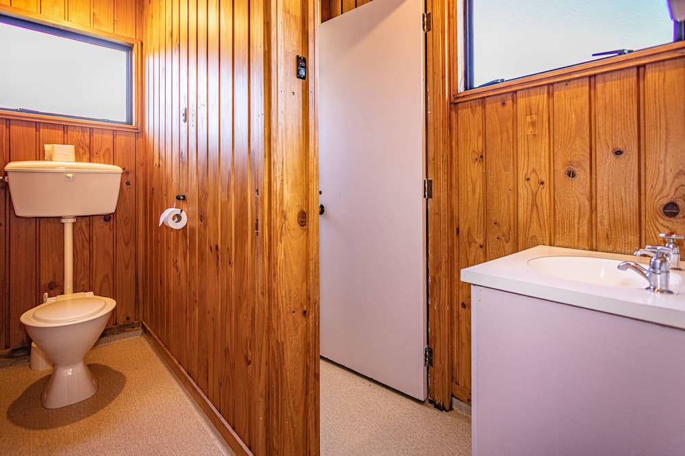 Photo of Bathroom in National Park Village