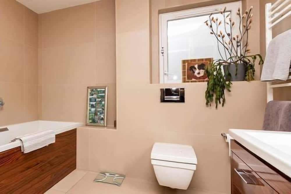 Photo of Others in Glasgow