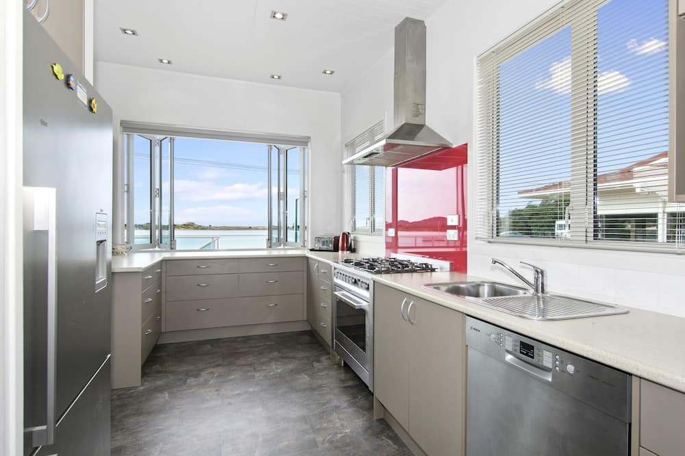 Photo of Kitchen in Ngunguru