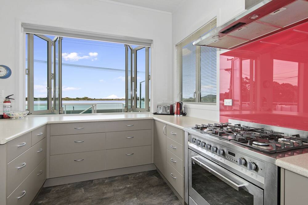 Photo of Kitchen in Ngunguru