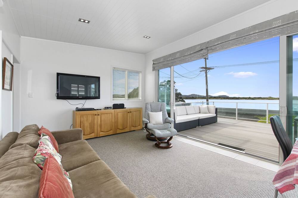 Photo of Livingroom in Ngunguru