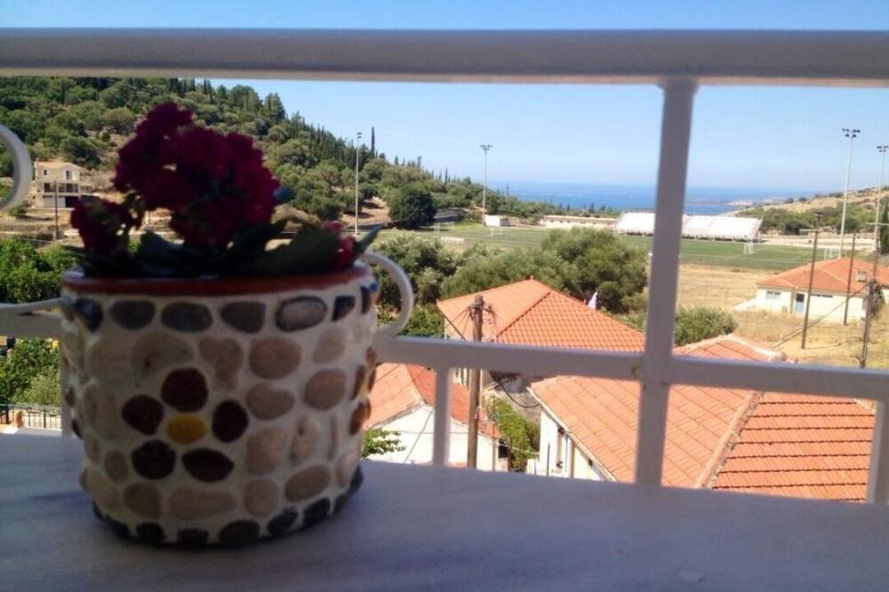 Photo of Patio Balcony in Faraklata
