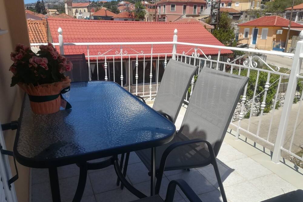 Photo of Patio Balcony in Faraklata