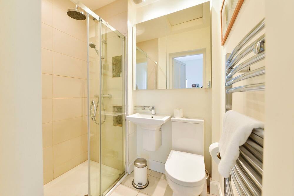 Photo of Bathroom in Bruntsfield