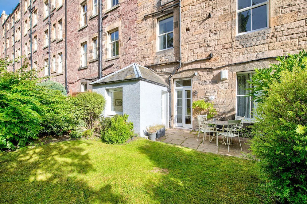 Photo of Outdoor in Bruntsfield