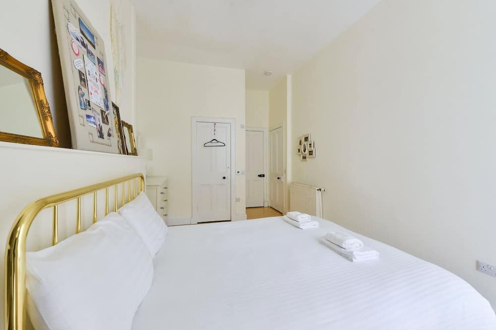 Photo of Bedroom in Bruntsfield