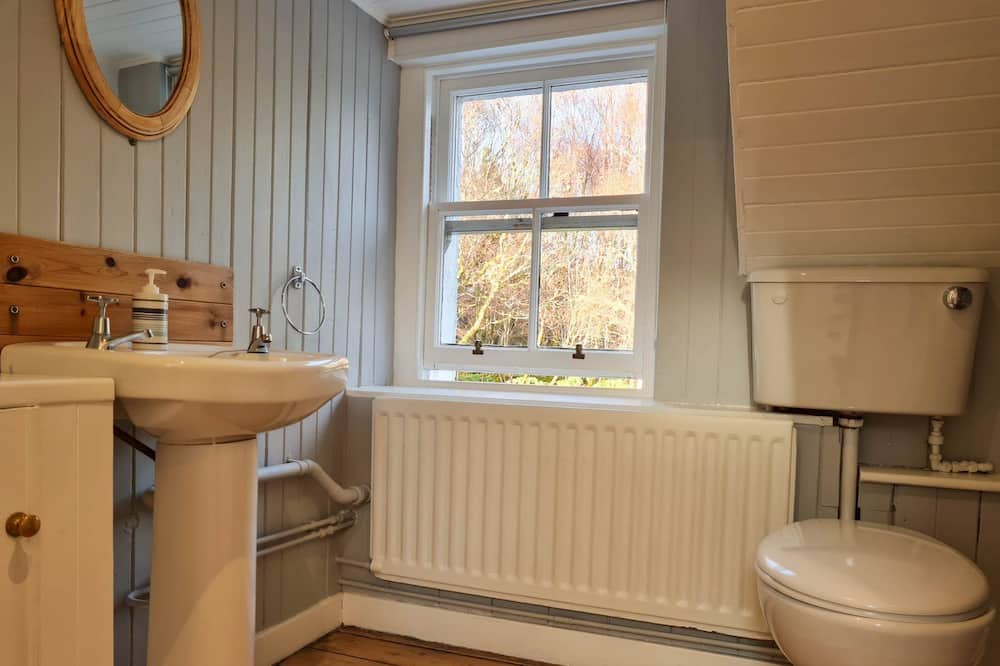 Photo of Bathroom in Kyleakin