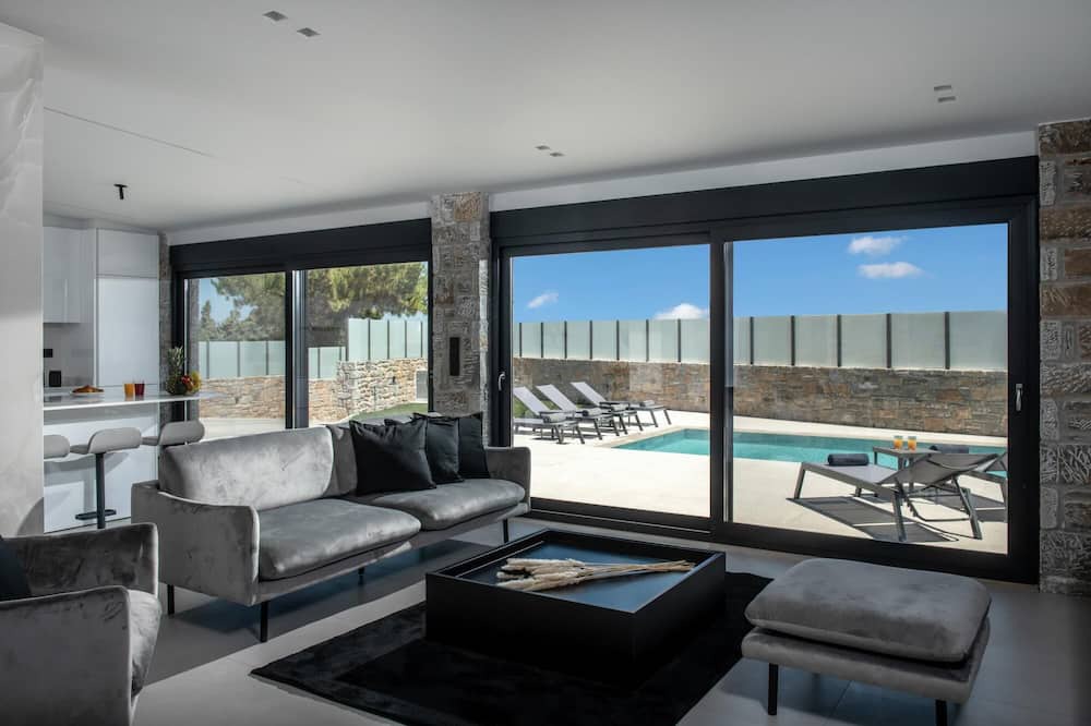 Photo of Livingroom in Old Hersonissos