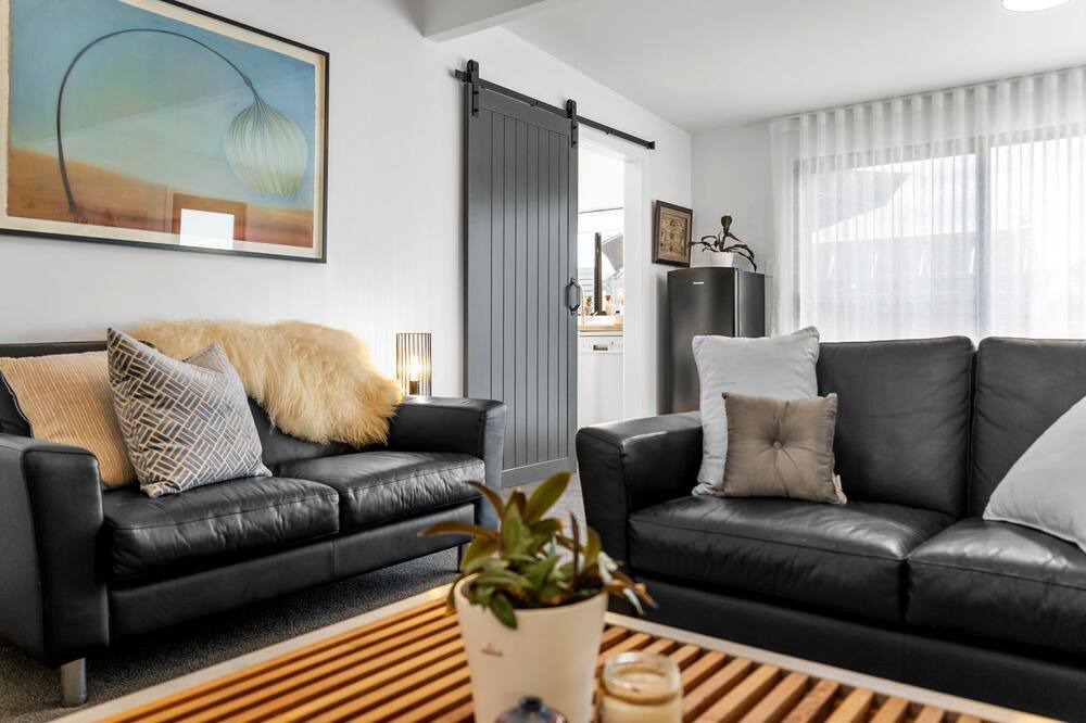 Photo of Livingroom in Lauderdale