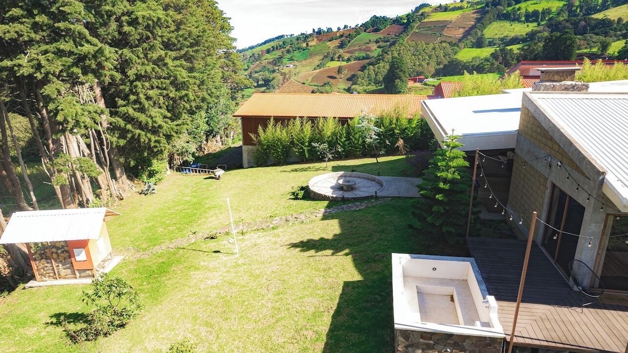 Photo of Outdoor in Alfaro Ruiz
