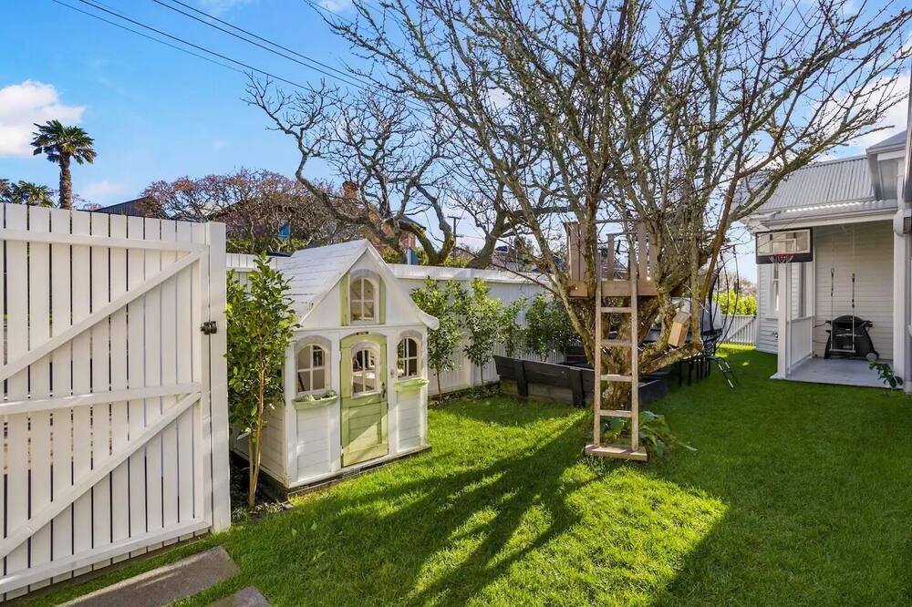 Photo of Outdoor in Grey Lynn