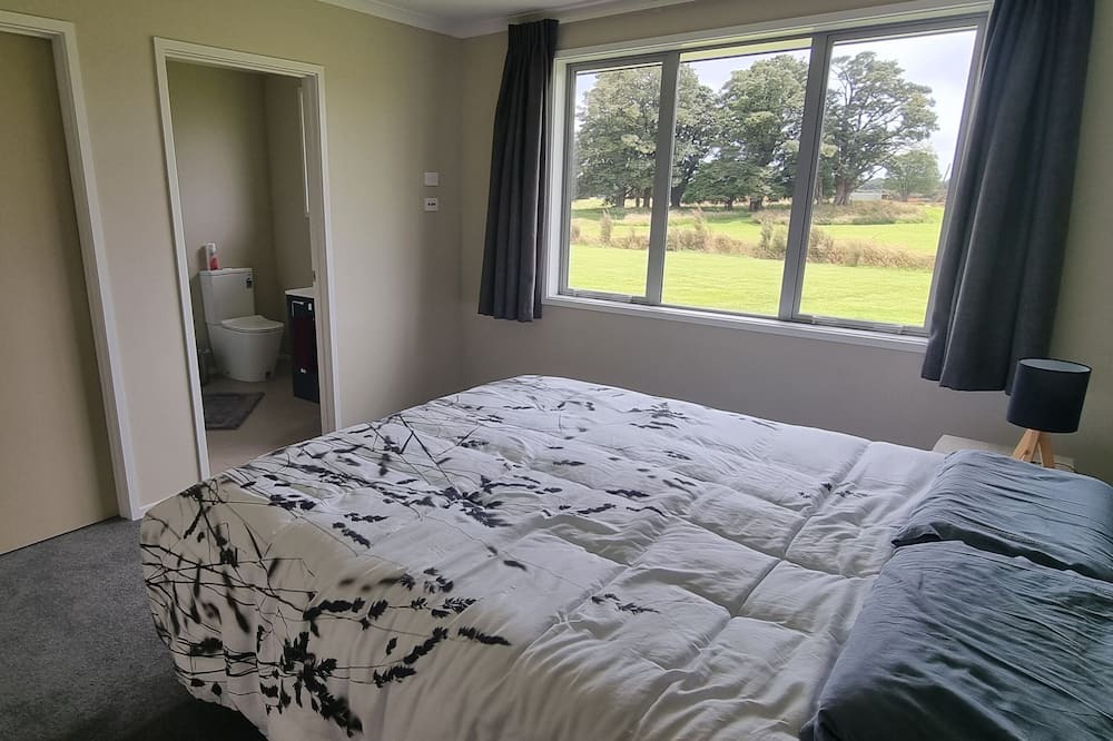 Photo of Bedroom in Horopito