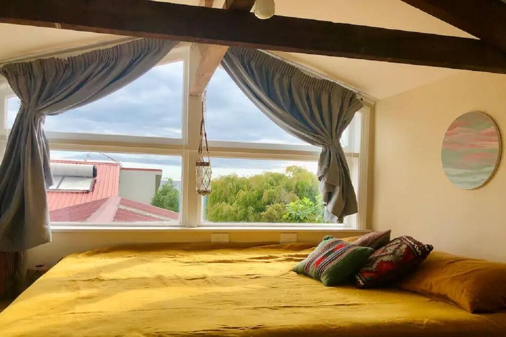 Photo of Bedroom in Castlecliff