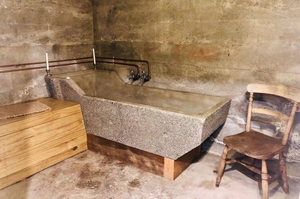 Photo of Bathroom in Castlecliff