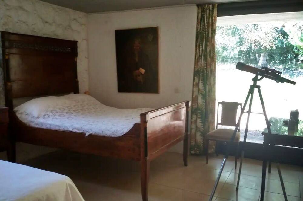Photo of Bedroom in Lourdata